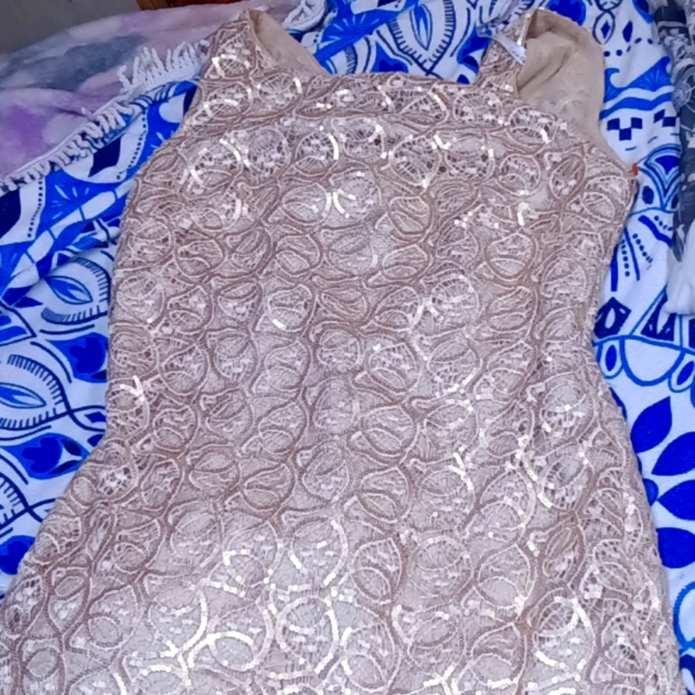 Calvin Klein Sleeveless Gold Dress with beautiful inner lining